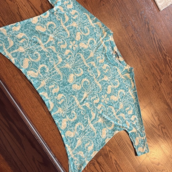 Nally & Millie ONE SIZE turquoise cream patterned top blouse asymmetrical - Picture 7 of 8